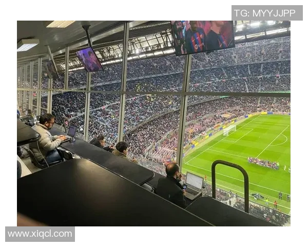 巴塞罗那足球俱乐部主场门票价格上涨引发球迷不满，诺坎普球场球迷归属感受冲击